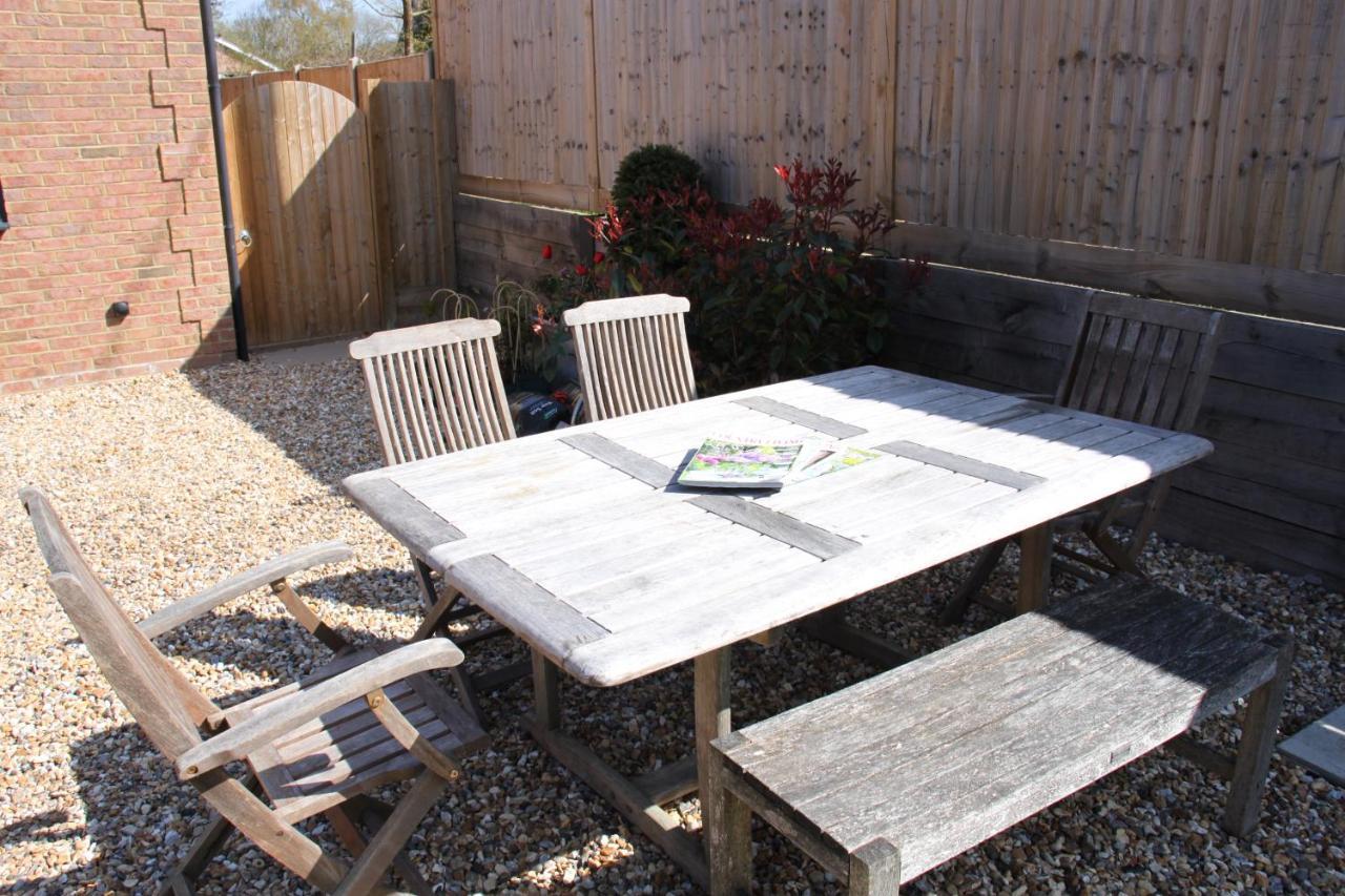 Wonderfully Spacious Luxury Holiday Cottage Billingshurst Exterior foto